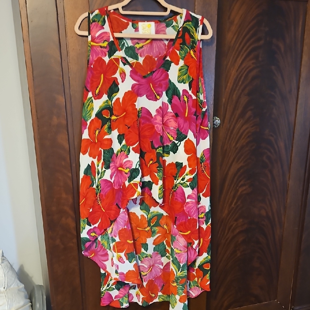 Cake Label with Gold Accents